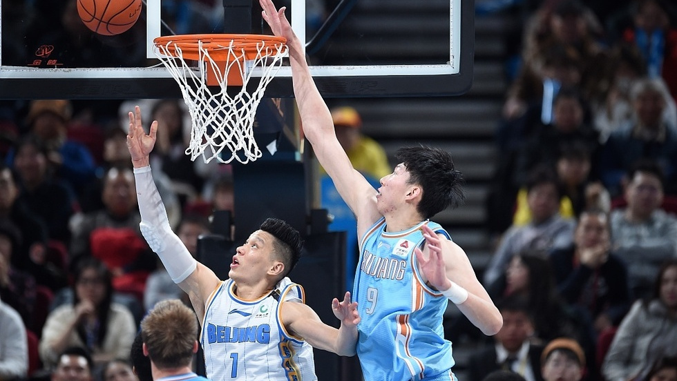  拜仁铁卫重伤赛季报销，图赫尔排兵陷入困境  